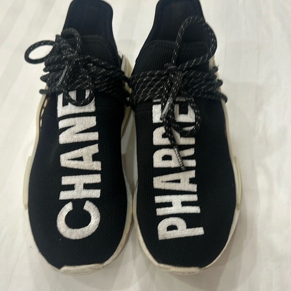 CHANEL Pharell' Humanrace sneakers limited addition Size 61/2 - Picture 1 of 7